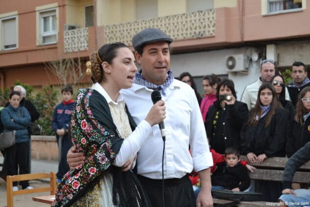 Las comisiones anunciaron la llegada de las fallas a través de sus "bàndols" 6 06 Bàndol de la Falla Diana