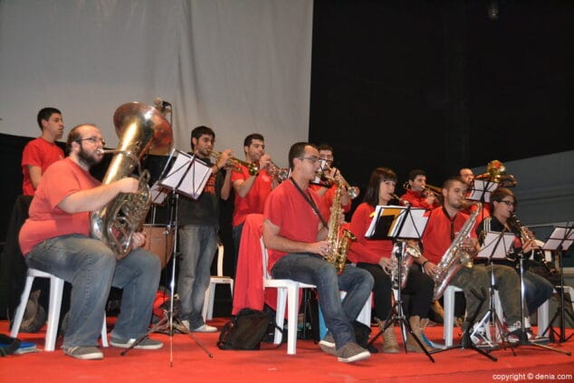 10 Charanga Tocat un Ou