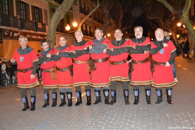 La entraeta por las calles de Dénia pone fin al Mig Any 2014 13 13 Filà Mozàrabes