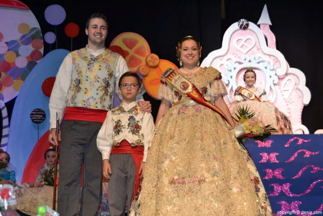 ¡Rompe, Ralph! se enamora de las fallas en la presentación de Leyre Ivars, fallera mayor infantil del Oeste 23 20 Pleitesía de los cargos 2014 de la Falla Oeste