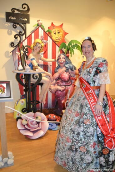 Ninot de la Falla Campaments