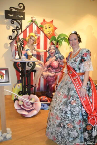 Ninot de la Falla Campaments