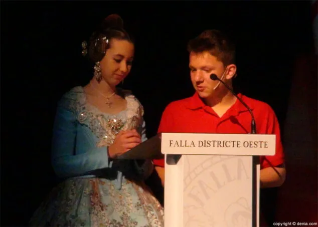 ¡Rompe, Ralph! se enamora de las fallas en la presentación de Leyre Ivars, fallera mayor infantil del Oeste 28 25 Presentadores de la exaltación de Leire Ivars