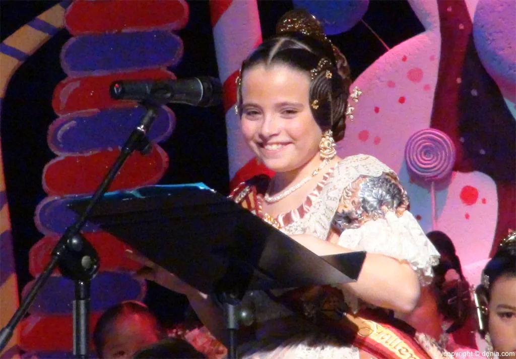 Palabras de Leire Ivars como fallera mayor infantil del Oeste 2014