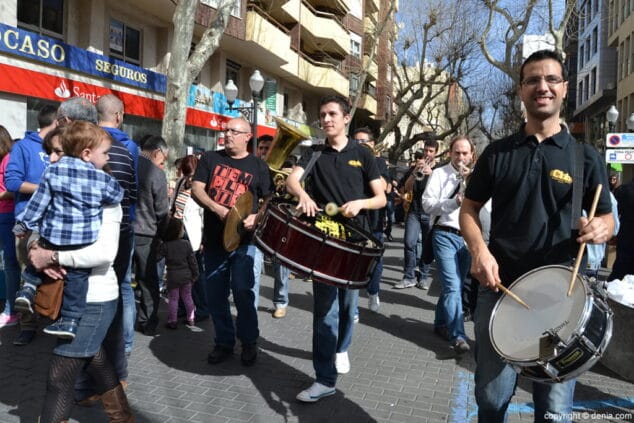 Cachorras Band en el Mig Any de Bous a la Mar