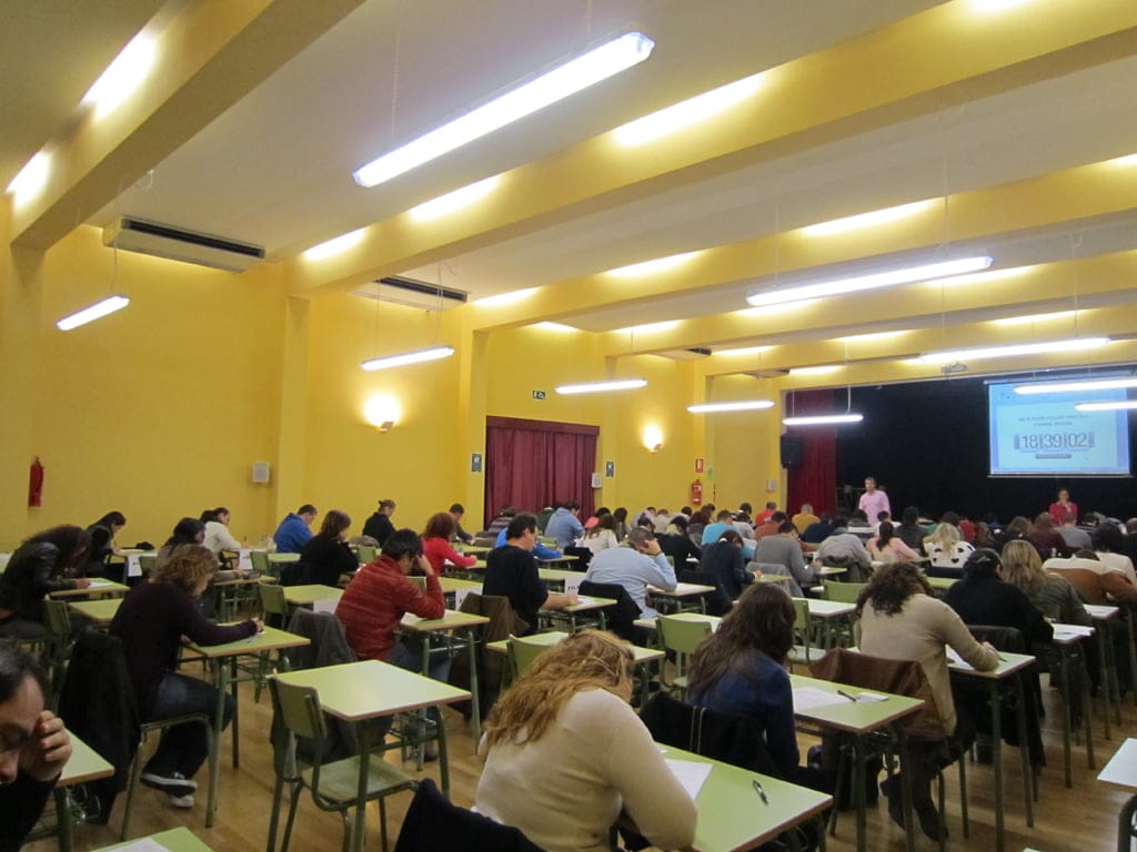 Exámenes en la UNED de Dénia