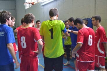 José García con sus jugadores