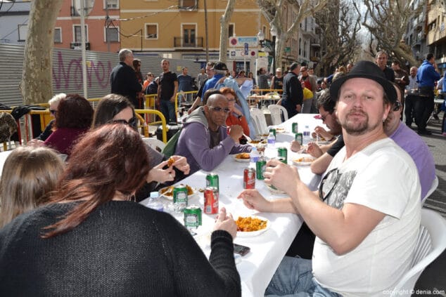 Paellas en el mig Any de Bous a la Mar