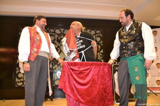 10 Espectáculo del Mago Dexter en la Gala Infantil