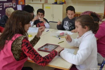Lucía y su profesora Mari