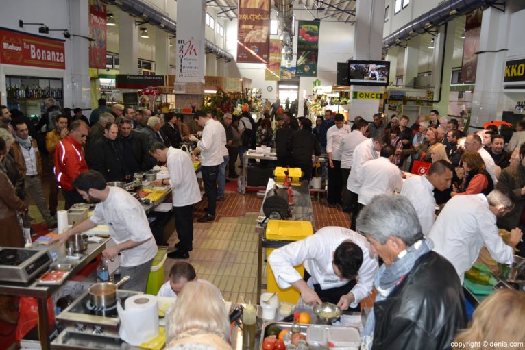 El Mercat de Dénia acogió el 3er Concurso Internacional de Cocina Creativa de la Gamba Roja de Dénia