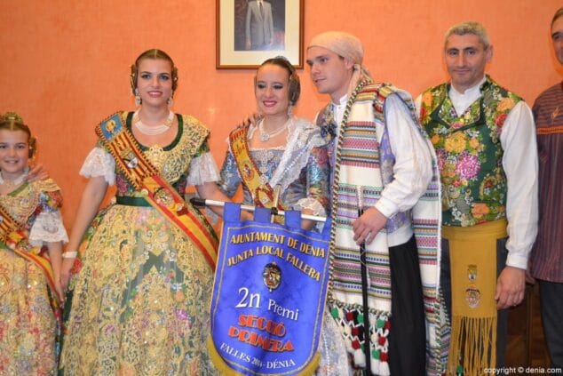 Baix la Mar se alza con el primer premio de Especial y Saladar gana en primera categoría 27 24 Falla Port Rotes 2º Premio Sección 1º
