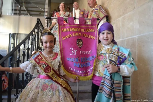 27 Falla campaments 3º Premio de las Fallas Infantiles de Primera Sección