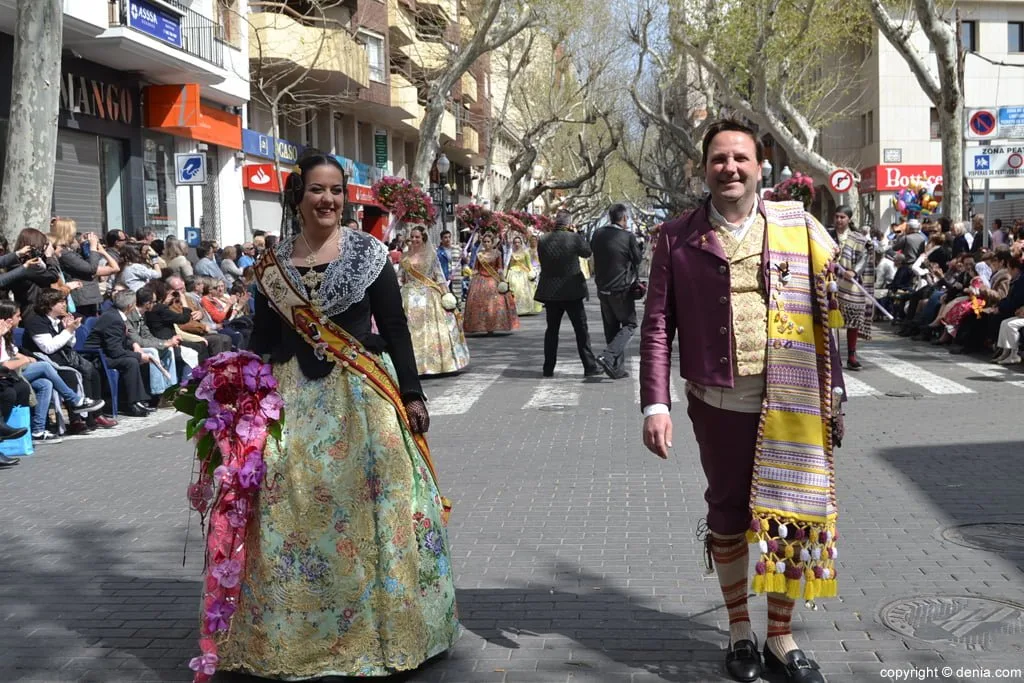 Ofrenda de flores Fallas de Dénia 2014 - Baix la Mar - Patricia albi y Andrés Ivars