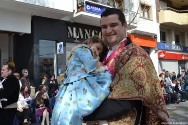 Ofrenda de flores Fallas de Dénia 2014 – Baix la Mar – Foguera Sant Vicent