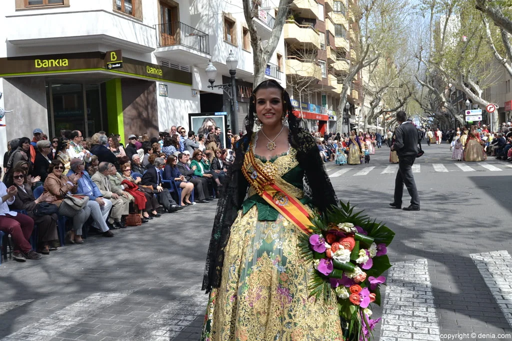 Ofrenda de flores Fallas de Dénia 2014 – Junta Local Fallera – Sara Femenía