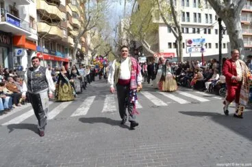 Ofrenda de flores Fallas de Dénia 2014 – Junta Local Fallera – Falleros Ejemplares y pregonero