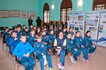 Alumnos de Maristas en una charla sobre biodiversidad marina