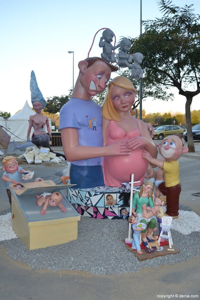 Los monumentos infantiles de las fallas de Dénia 2014 5 Falla Camp Roig 2014