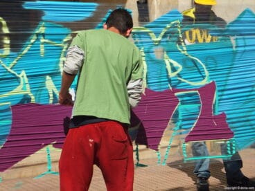 Grafitero en la Fiesta de Primavera de DNA ink