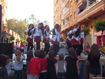 Grupo de baile Fiesta de Primavera DNA ink