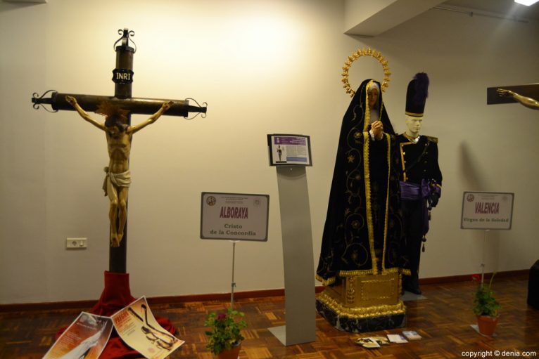 Imagen de un cristo en la exposición diocesana de Dénia