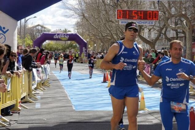 La dianense Diana Bisquert fue la mejor senior femenina de la Media Maratón de Oliva 8 Javier Aguilar y Roberto Soto