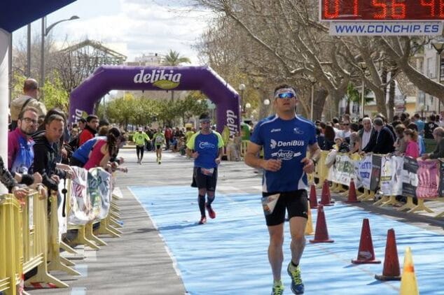 La dianense Diana Bisquert fue la mejor senior femenina de la Media Maratón de Oliva 9 Luis Armell