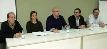 Ponentes de la mesa redonda sobre sondeos petrolíferos en la costa