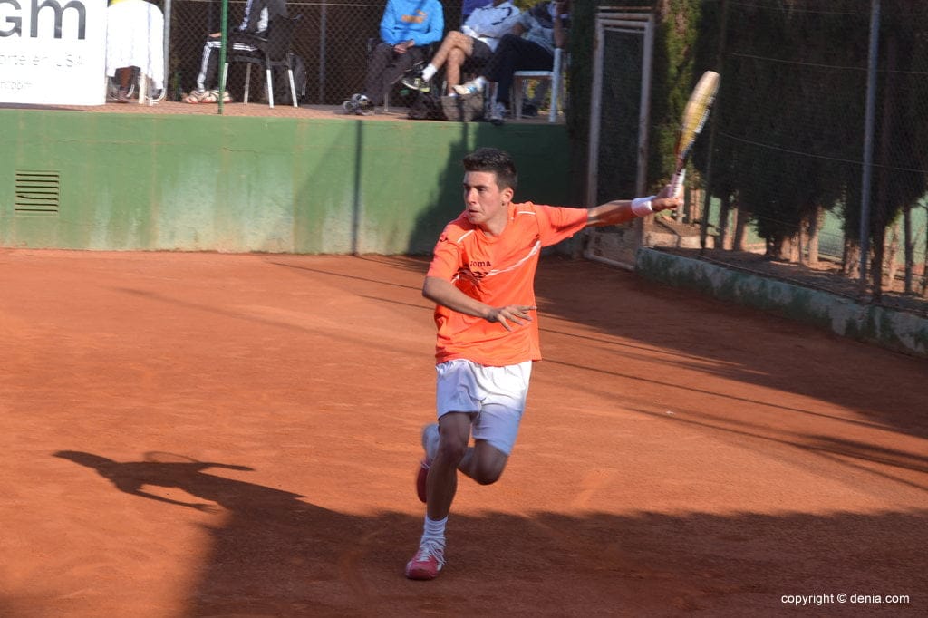 El dianense Sergio Pérez se queda sin jugar la final Autonómica Cadete 1 Sergi Perez no pudo con su rival