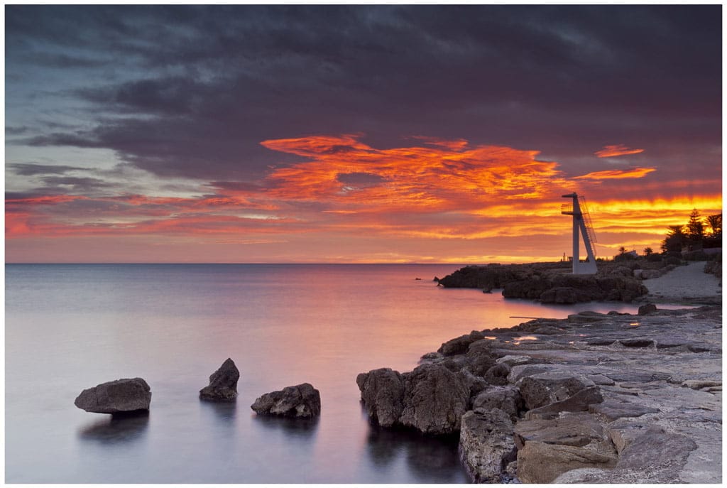 Francisco Serra Nácher y José Beut Duato ganan el concurso de fotografía "Tema Dénia 2014" 4 Trampolí en flames