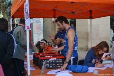 Entrega de dorsales de la I Marcha Solidaria a favor del Raquel Payà