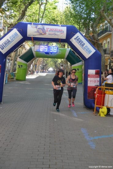 Llegada de los participantes de la I Marcha Solidaria a favor del Raquel Payà