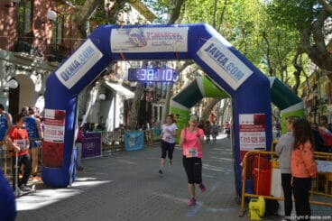 Llegada de los participantes de la I Marcha Solidaria a favor del Raquel Payà