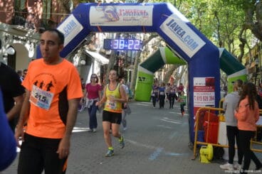 Llegada de los participantes de la I Marcha Solidaria a favor del Raquel Payà