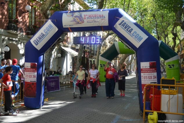134 Arribada dels participants de la I Marxa Solidària a favor del Raquel Payà