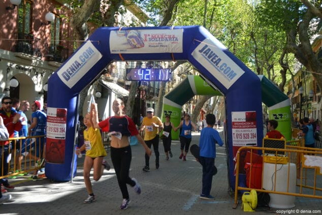 139 Arribada dels participants de la I Marxa Solidària a favor del Raquel Payà