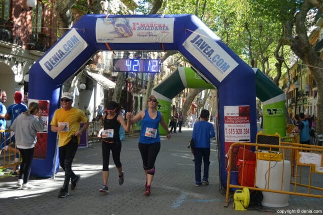 140 Arribada dels participants de la I Marxa Solidària a favor del Raquel Payà