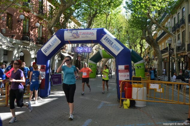 144 Arribada dels participants de la I Marxa Solidària a favor del Raquel Payà