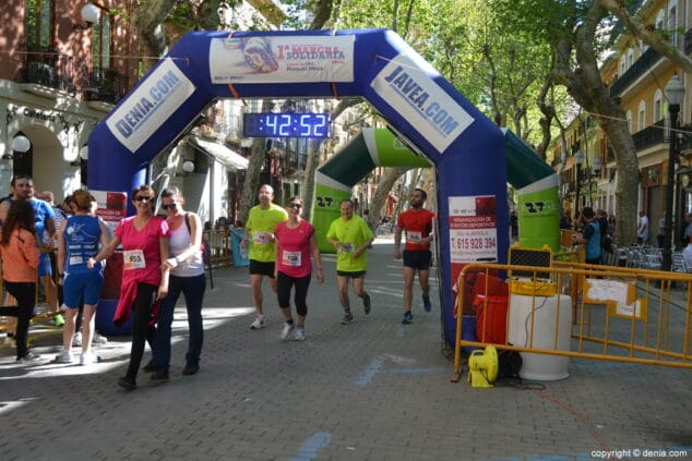 146 Arribada dels participants de la I Marxa Solidària a favor del Raquel Payà