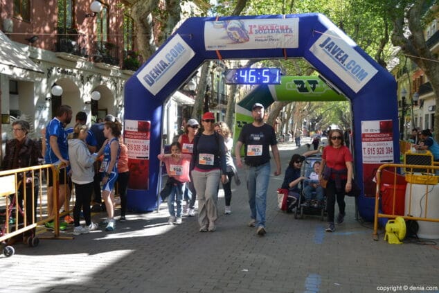 169 Arribada dels participants de la I Marxa Solidària a favor del Raquel Payà