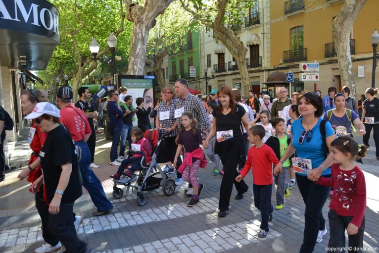 Salida de la I Marcha Solidaria a favor del colegio Raquel Payà
