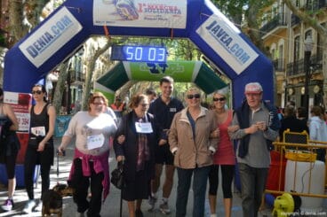 Llegada de los participantes de la I Marcha Solidaria a favor del Raquel Payà