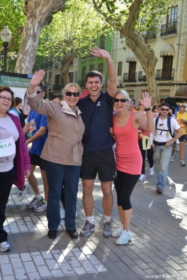 Salida de la I Marcha Solidaria a favor del colegio Raquel Payà