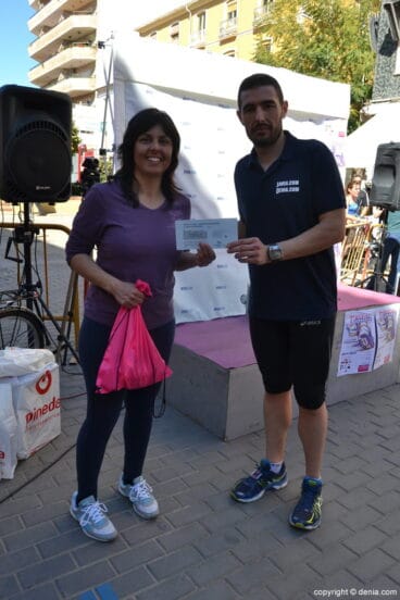 Sorteo de regalos de la I Marcha Solidaria en favor del Raquel Payà