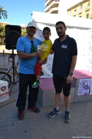 Sorteo de regalos de la I Marcha Solidaria en favor del Raquel Payà