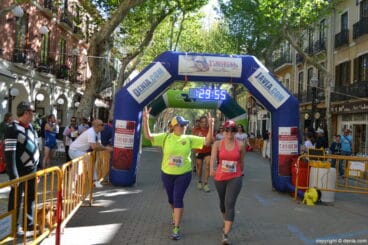 Llegada de los participantes de la I Marcha Solidaria a favor del Raquel Payà
