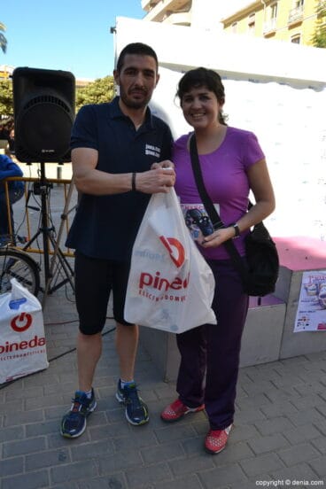 Sorteo de regalos de la I Marcha Solidaria en favor del Raquel Payà