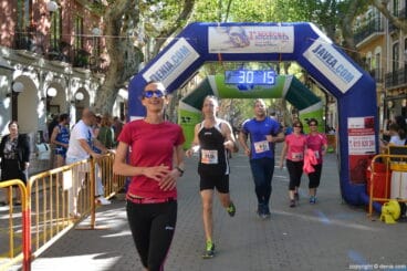 Llegada de los participantes de la I Marcha Solidaria a favor del Raquel Payà