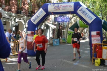 Llegada de los participantes de la I Marcha Solidaria a favor del Raquel Payà